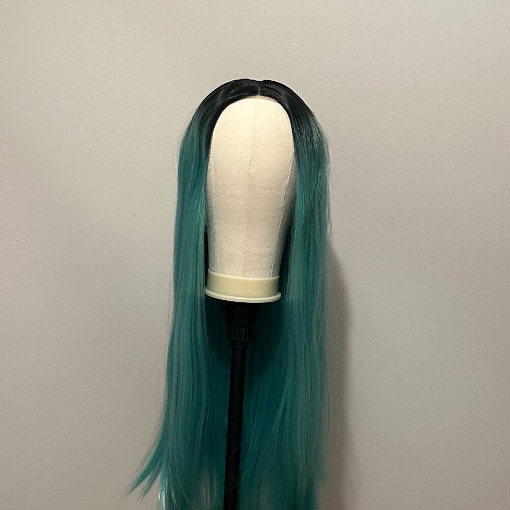 30” Ombre Black & Green Synthetic Wig • Full Volume